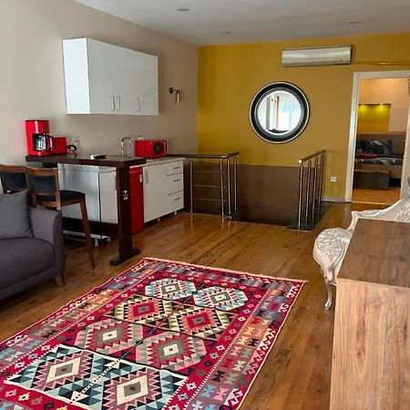 Dandolo Apartman *